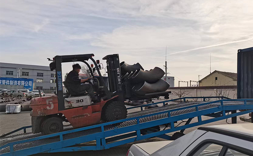 Accesorios de alta presión para aplicaciones de petróleo y gas