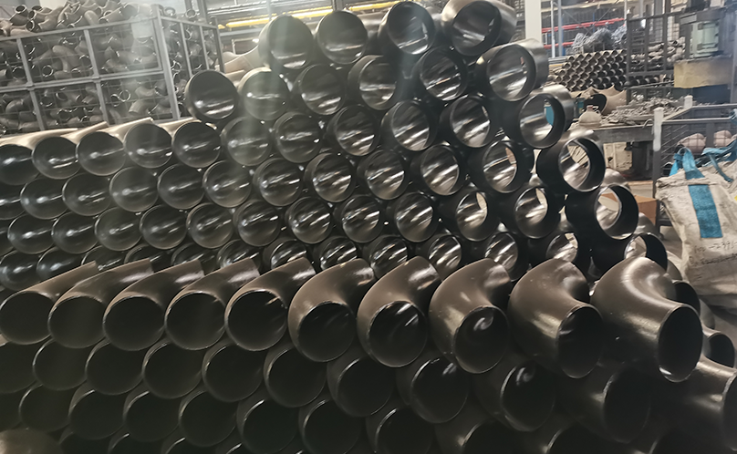 ¿Por qué las tuberías de acero inoxidable se manchan después de limpiarlas?