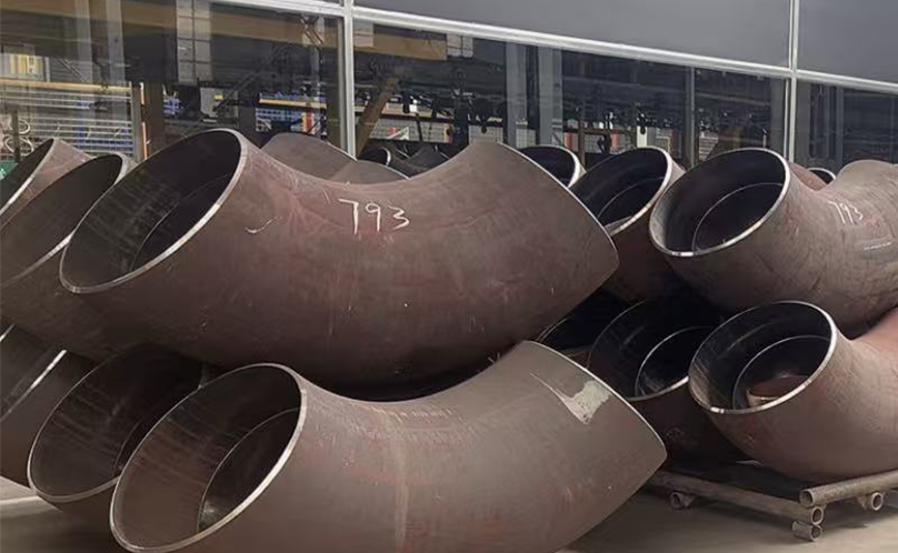 ¿Por qué varían tanto los precios de los codos?