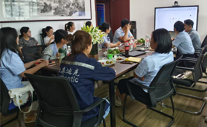 Enfoque en la calidad · Servicio profesional · Innovación continua