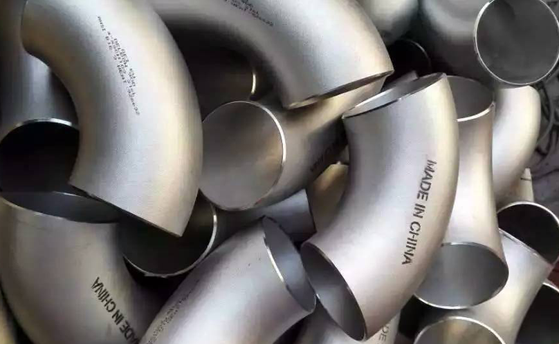 ¿Cómo realizar la detección de corrosión en codos de tuberías sin costura?